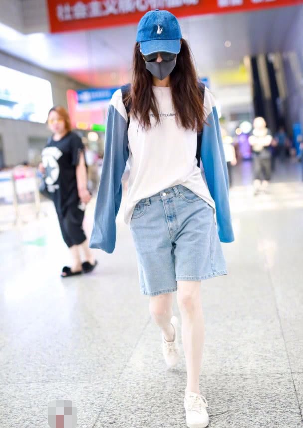 真不愧是倪妮，宽松的五分短裤都能穿出大长腿，增高搭配学起来