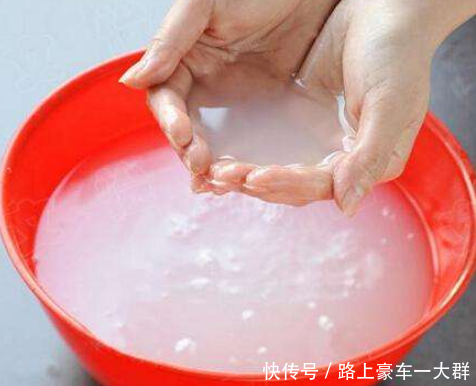  【洗面奶】晨起洗脸时, 还在坚持用“洗面奶” 我每天弄错! 难怪油腻长皱纹