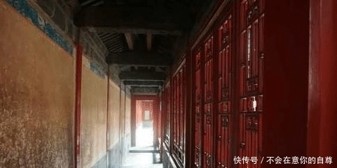 世界第一“巨蟒”，委身于故宫城内，如今已有612岁的高龄！