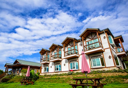  「我国」我国“最小”的省会，面积不如小县城，却被评世界新一