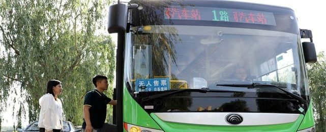 中国的三个铁路中心城市，火车直达任何省会，不需换乘