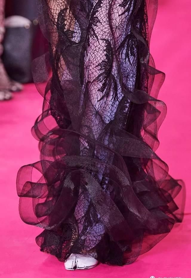 「国际时装」2020春夏高定——Maison Margiela 舞会后的宿醉