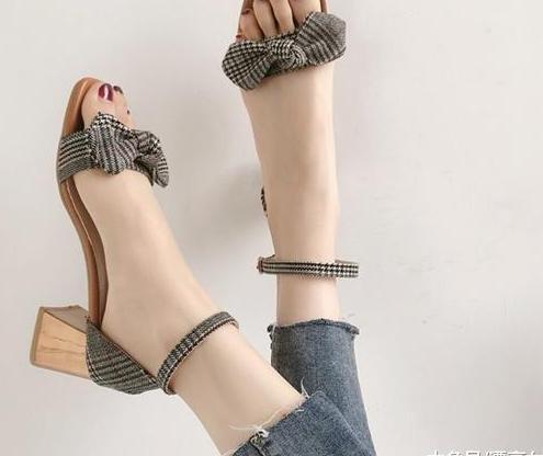 减龄必备蝴蝶结高跟凉鞋, 让你美足清凉一夏