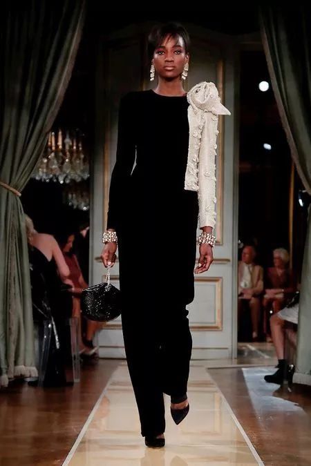 时代无常，但你总能读懂Giorgio Armani的深情与浪漫