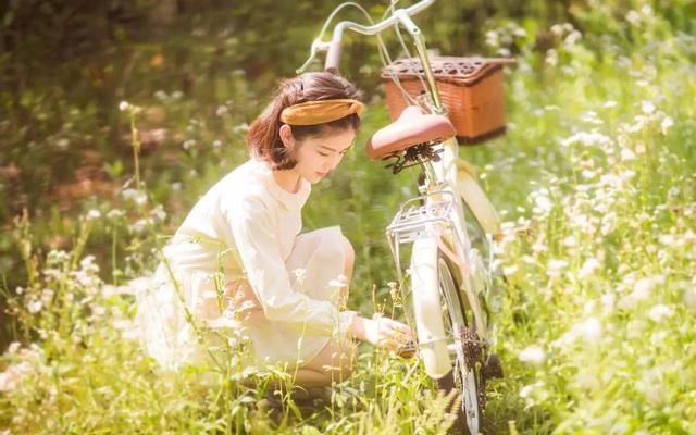  时装周：69岁成为世界旅游小姐选美冠军，惊艳纽约国际时装周，美不分年龄