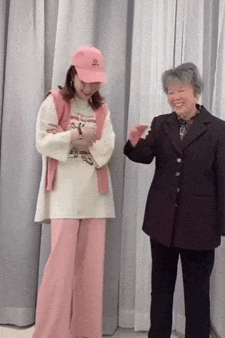 #竟然#中国奶奶们竟然都不知道自己这么时髦,孙女儿们都开始偷她们衣服穿了!