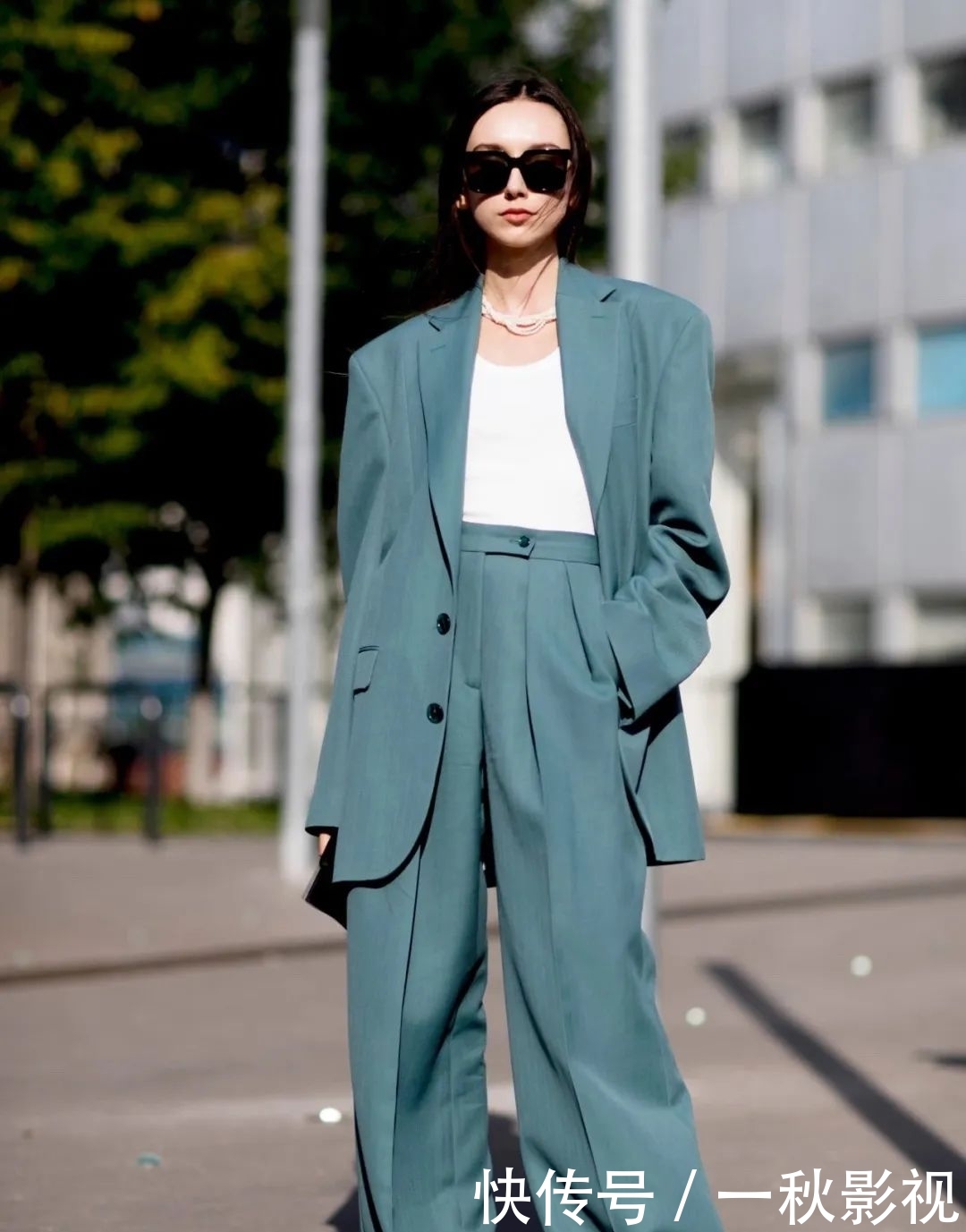 时髦:你的外套还不换吗?开春超火的5件薄外套,时髦炸了!