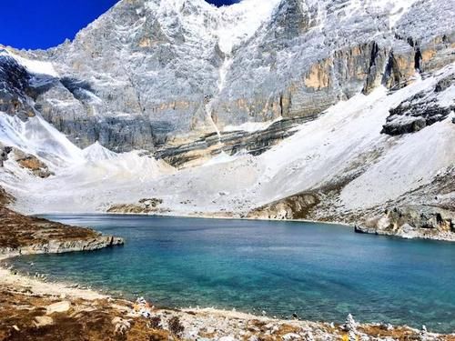 最美的情话不是要和你慢慢变老，而是我要带你去一次稻城亚丁