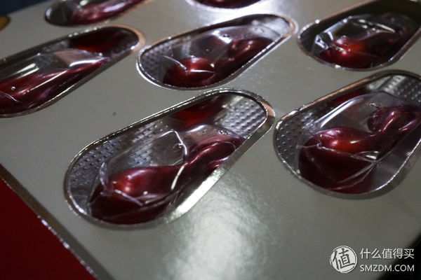 补水效果不错 - 德国Rival de Loop眼部精华原液胶囊