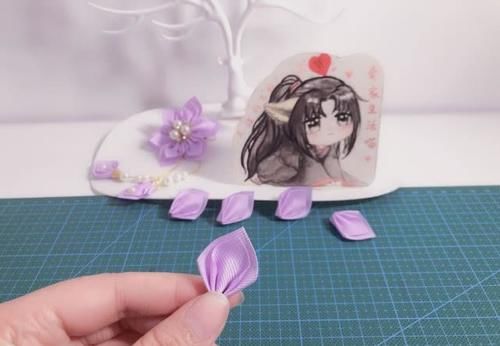  「花瓣流苏」宝贝的发饰不用愁了，教你用丝带做手工花朵流苏发夹