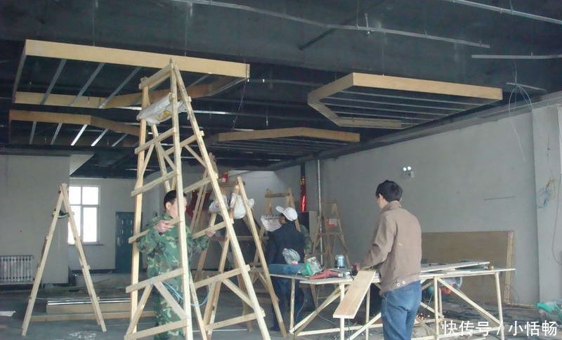 农村70后的困惑：一天赚500，灰头土脸，一年只带回去3万，为啥？