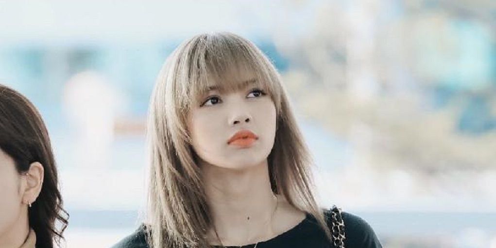  [女生]女生一般只缺两样东西，一样是money，另一样就是衣服了。那么美