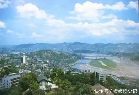 70年代，解放碑还是最高的建筑——老照片上的重庆记忆