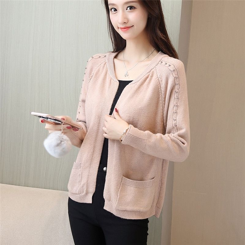 国庆怎么穿吸睛?试试开衫+小吊带，美哭了