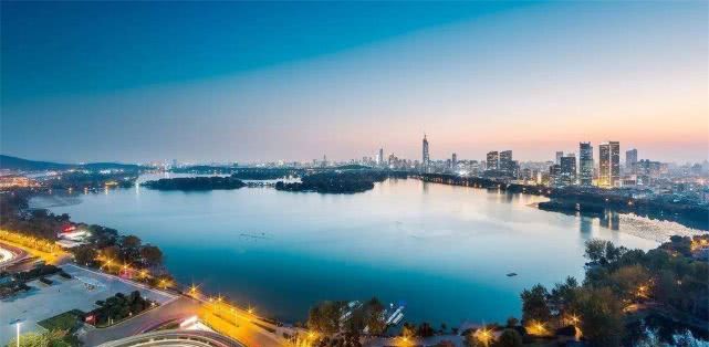 我国受毕业生喜爱的4座新一线城市，天津排第四，武汉被排除在外