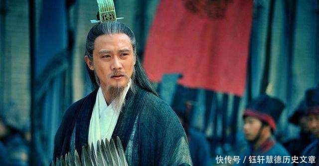三国:庞统我有一计能保关羽!刘备还是听孔明的!