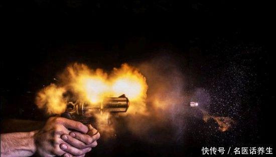  [邪神]他是清朝时的火云邪神 喜欢表演徒手抓子弹 最后没抓住