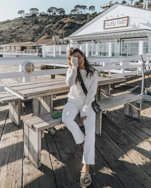 关于白色牛仔裤，这些是时尚博主没告诉过大家的搭配心机