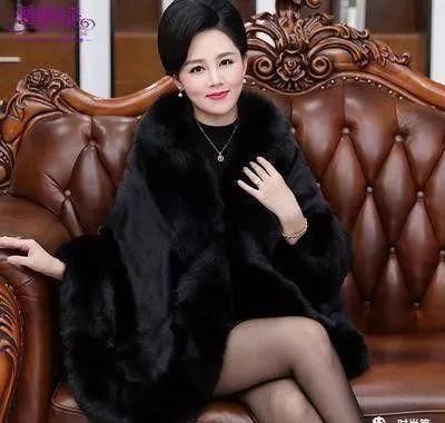 气质■大年初一,穿什么最洋气?如今80后女人都这样穿,洋气到爆