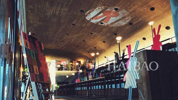 PLAY LOUNGE联合阿那亚『TI.VOLI破界』时尚艺术设计展开幕