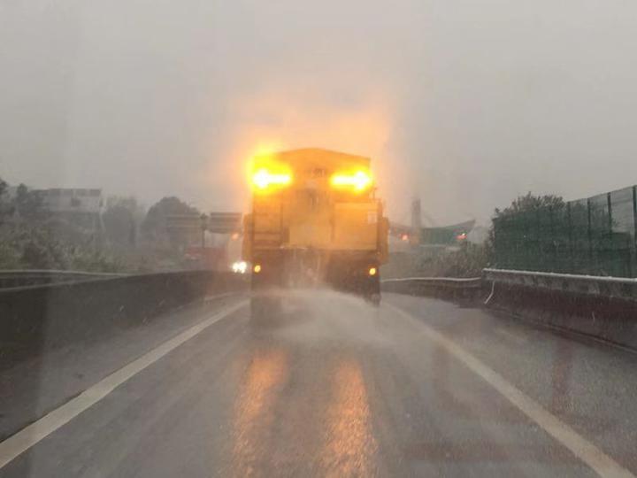 衢州高速有除雪神器，来认识一下