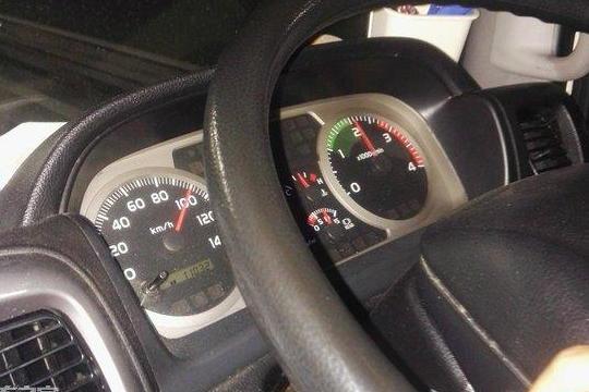 走进广东“骑师”的货运生活，开香港卡车有啥不一样？