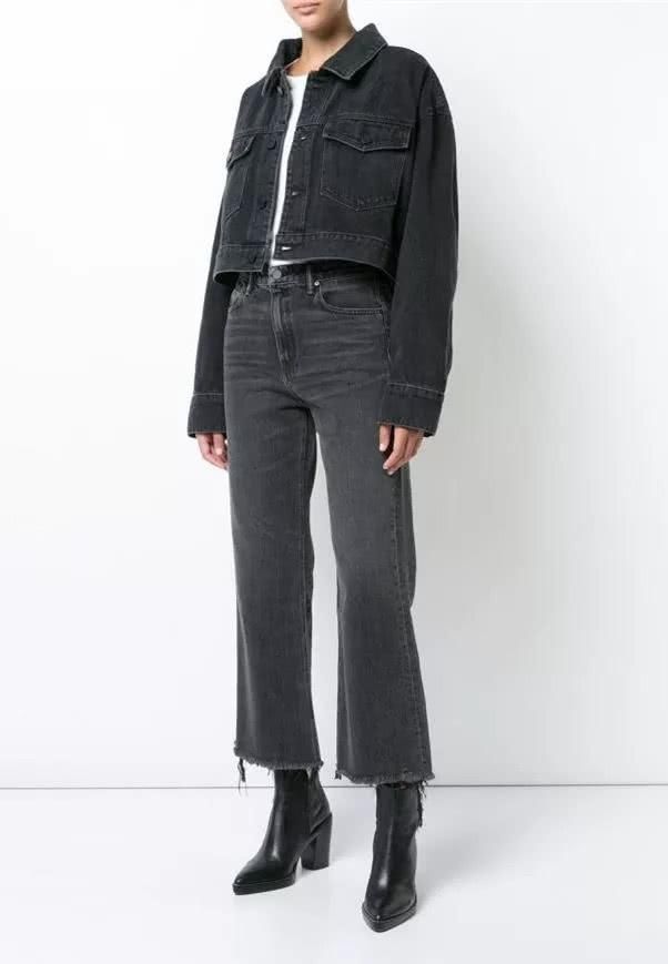 风格迥异的秦岚、娜扎和倪妮撞衫了，赢的居然是她