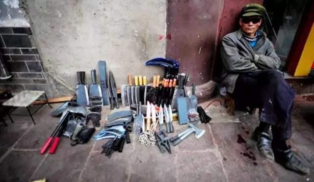 几十年前，在农村留下神秘预言的“赊刀人”，为何至今没回来收钱