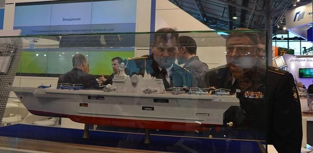 俄罗斯海军新型两栖攻击舰只有8000吨,中国在