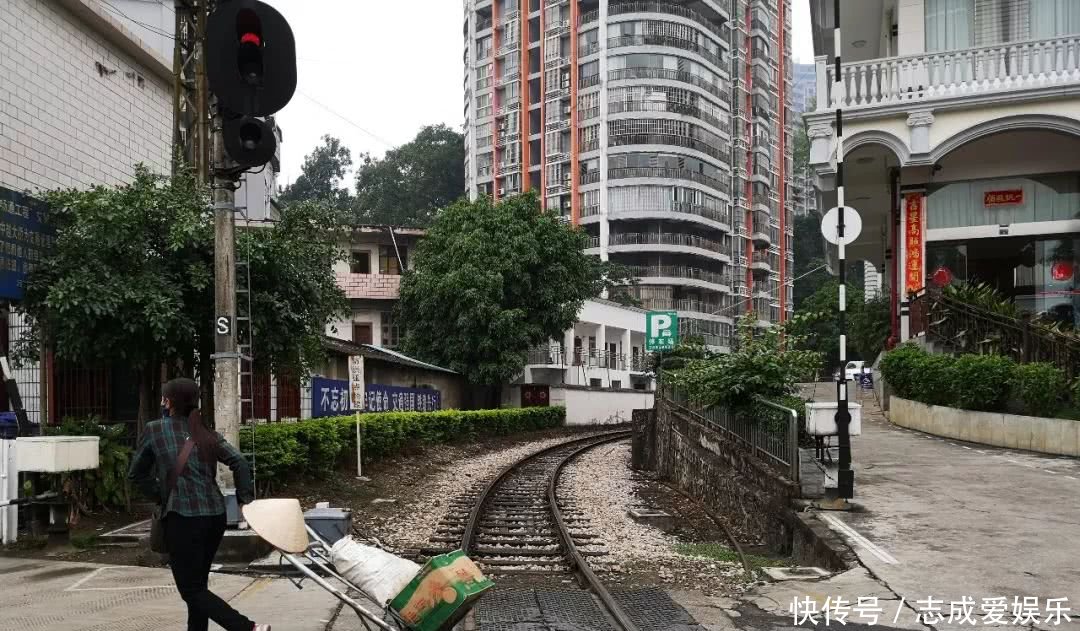 曾是中越边境最繁华热闹的口岸，很多越南妹子，如今有点冷清