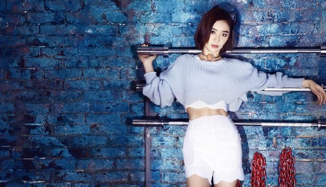 袁姗姗回应“催吐”事件，马甲线女王人设不复存在，网友：骗子！