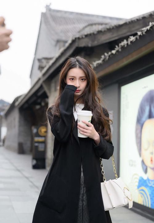  成功|美女，你成功让我开始羡慕你的搭配了