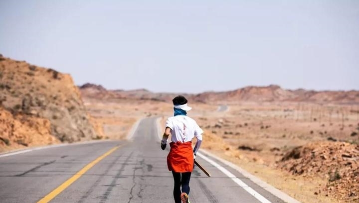 766天跑过25275公里！32岁小伙要用跑步环中国一圈