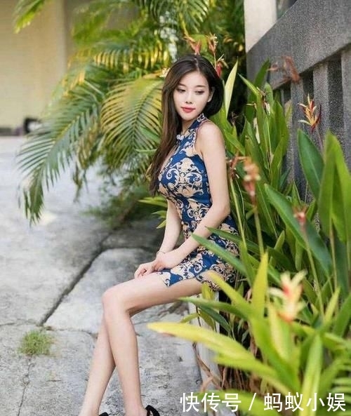『上身』印花旗袍上身,相信你就是最美的焦点