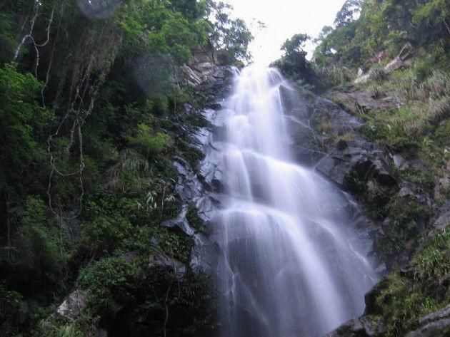 世界上最神奇的瀑布,只要下雨就会出现“新娘”,而且就在中国!