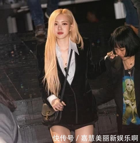  『报纸印花』西服如何搭配？春天西服那样穿，时尚潮流复古时尚的时尚范，谁穿谁美！
