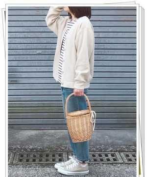  『穿搭』利用5种优衣库的流行单品打造春季造型，日本女孩的穿衣搭配示范