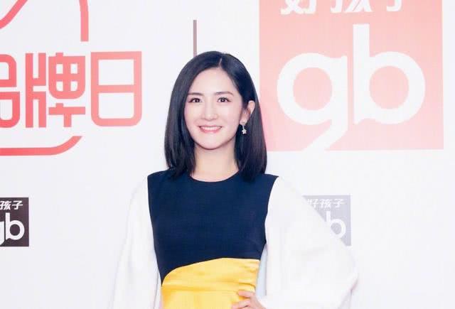 何炅一句话把谢娜说哭，她被冤枉却绝口不提，4年后当事人澄清！