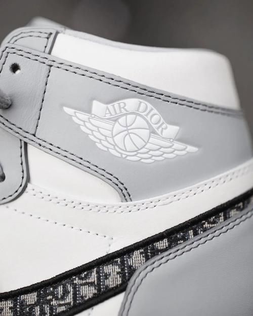 「联名」内部爆料Dior x AJ1联名本周将公布抽签,众星上脚,欧美要延期发售?