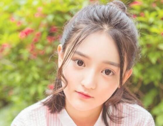  『特别』2020年锁骨头发型，示范流行锁骨发型如何扎，好打理又有气质