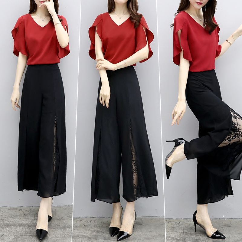 飘逸的阔腿裤+高跟凉鞋，强势御姐范必备，让你备受瞩目