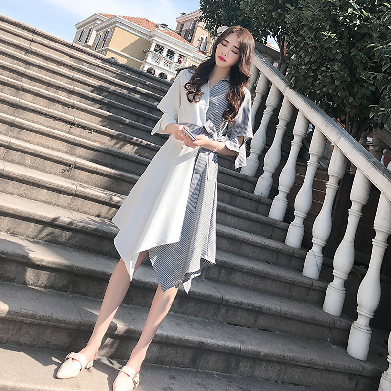 姐姐比我大5岁，她穿了这连衣裙，跟我逛街，别人都以为我是姐姐