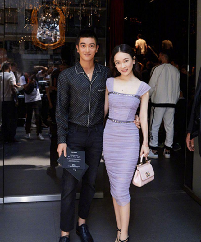 辣妈霍思燕真敢穿, 比拼热巴穿紧身裙, 年龄差11岁也不输！