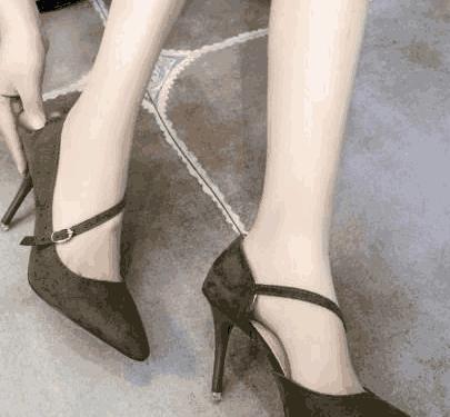 女生穿什么样的高跟鞋最漂亮?