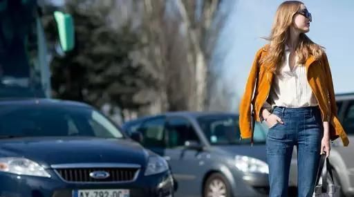  忍不住：时尚穿搭,会让人忍不住回头的几个搭配,你值得拥有!