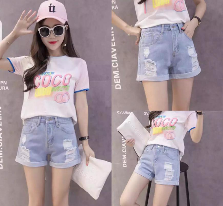 还在卷裤脚？现在流行穿高腰短裤搭配t恤，矮个子也能秀出大长腿