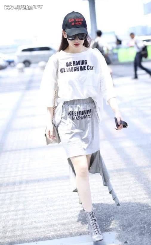 戚薇未修图吓坏网友，双腿竟又短又粗，莫不是“照骗”本人?