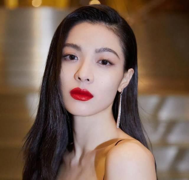  「高度」惊艳中国妆火了！学会这款妆，今年抢先美出新高度！
