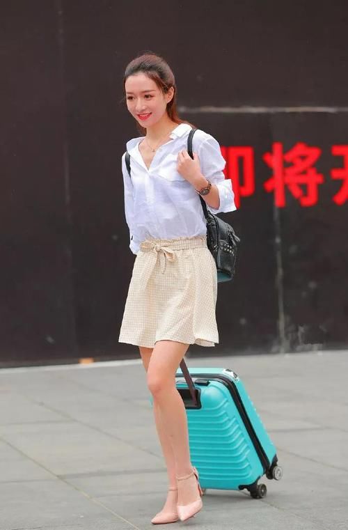 看上去|高跟鞋魅力穿搭,出街更能彰显女性的美丽