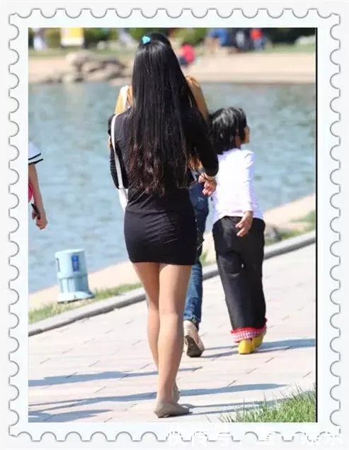 MM穿着这样的包臀裙上街,令人眼前一亮